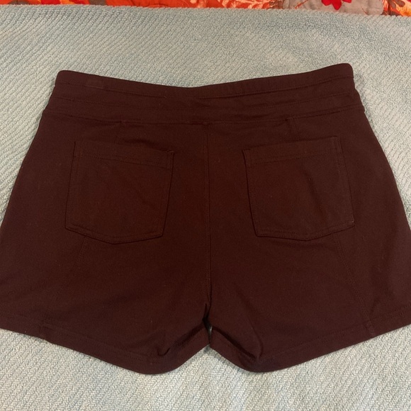 Athleta Metro Slouch Shorts - Picture 2 of 7
